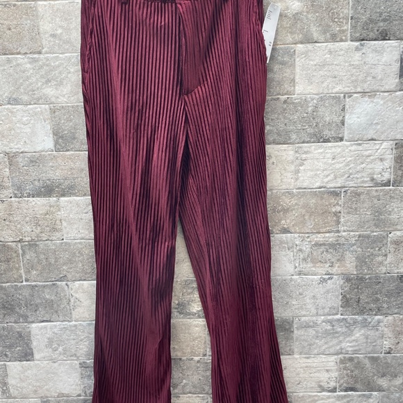 ❤️ URBAN OUTFITTERS SOPHIE CORDUROY FLARE MERLOT RED TROUSER PANTS SIZE 4 NEW - Picture 2 of 8